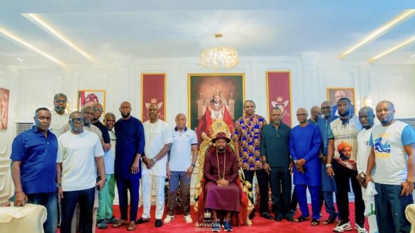Olu of Warri, His Majesty Ogiame Atuwatse III and members of Nigeria’s Atlanta ’96 Olympic gold-medal Super Eagles