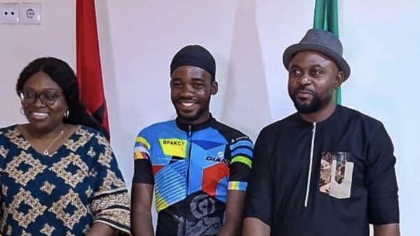 Emmanuel 'Emmiwuks' Iloba with the Nigerian Embassy officials in Guinea Bissau.
