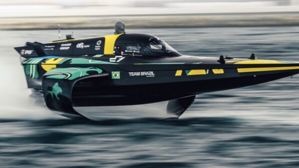 E1 Racebird