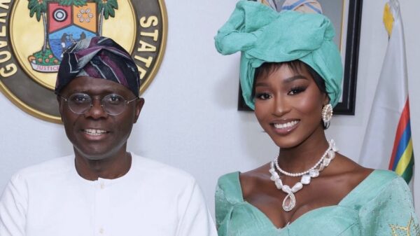 Damilola Bolarinde with Lagos Governor during E1 World Championship in Nigeria.