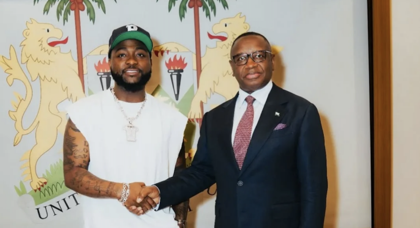 Davido at the State House with the President Julius Maada Bio in Sierra Leone