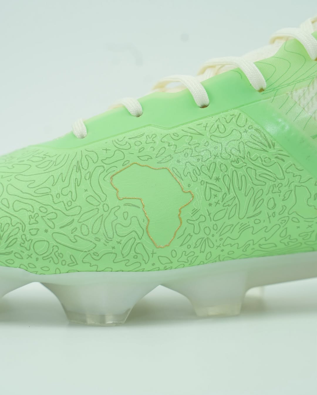 Ola Aina unveils eco-friendly boot