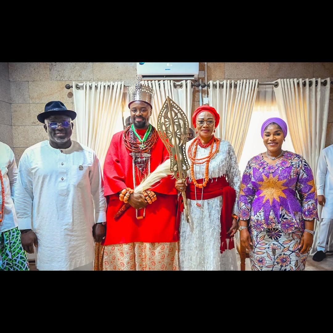 Ogiame Atuwatse III, the Olu of Warri and Oluremi Tinubu
