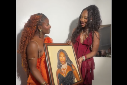 Nigerian artist Somto Doris gifts Tems portrait in Saint Lucia
